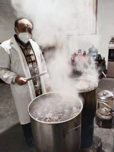 苗医非遗传承导师—符忠来