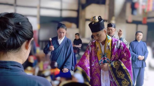 亘古门【亘古祝由门】 【道脉渊源：正一嫡传 辈分尊荣】