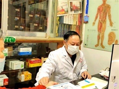 中医传承人——钱国锋