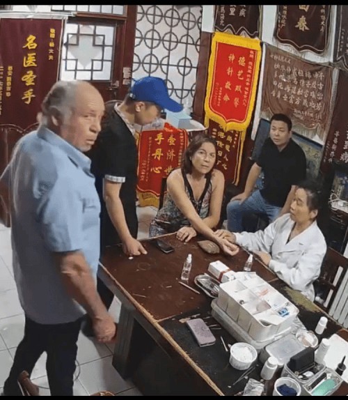 头痛，头晕，三叉神经痛专家 一李东兰