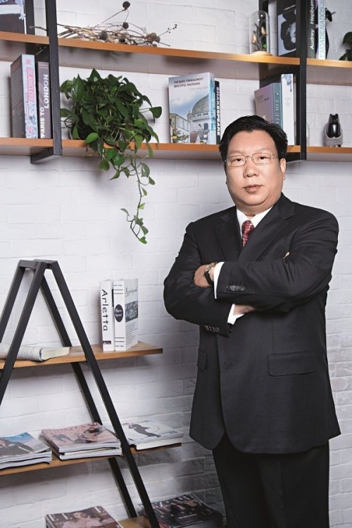 融贯中西智识 深耕全球投资 ——记世界华人杰出代表沈田义