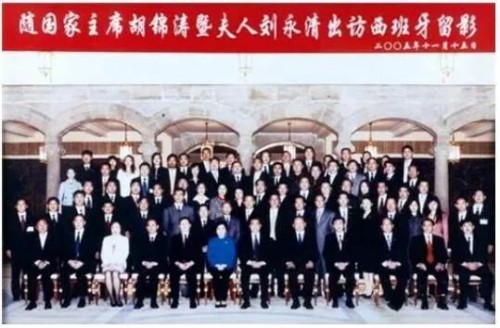 人本兴邦，管理致远 ——袁勤生及其人本管理思想对