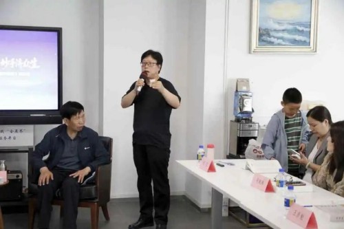 一卷医话，万象回响
